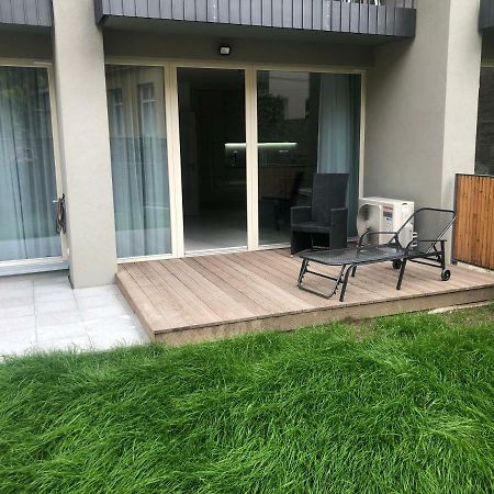 Luxury Apartment With Private Garden Praga Exterior foto